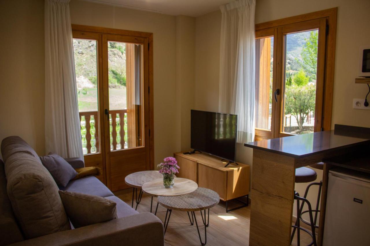 Apartaments Areny - L'Amfitriona Esterri d'Àneu Extérieur photo